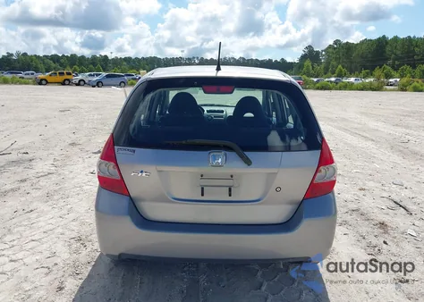 2008 Honda Fit z USA, uszkodzony, nr VIN JHMGD38468S001440